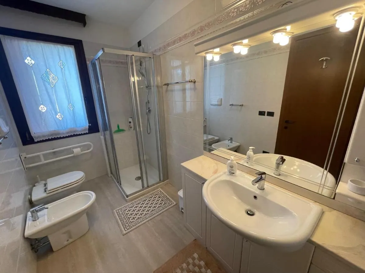 Trilocale Vista Mare Con 2 Bagni Nel Centro Storico - Agenzia Cocal Apartment Caorle