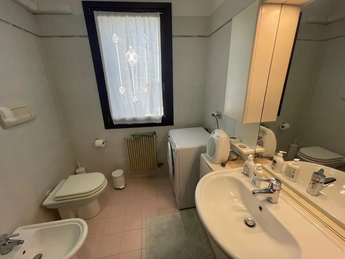 Trilocale Vista Mare Con 2 Bagni Nel Centro Storico - Agenzia Cocal Apartment Caorle Italy